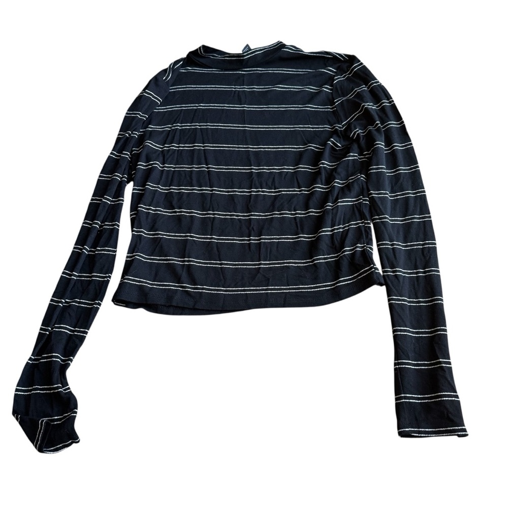 Forever 21 Womens Juniors Size L Black White Striped Long Sleeve Top Turtleneck